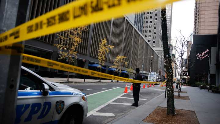 Shots fired in Manhattan, police officer shot