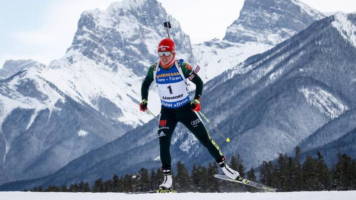 German athlete Laura Dahlmeier has died in a climbing accident in Pakistan, official says