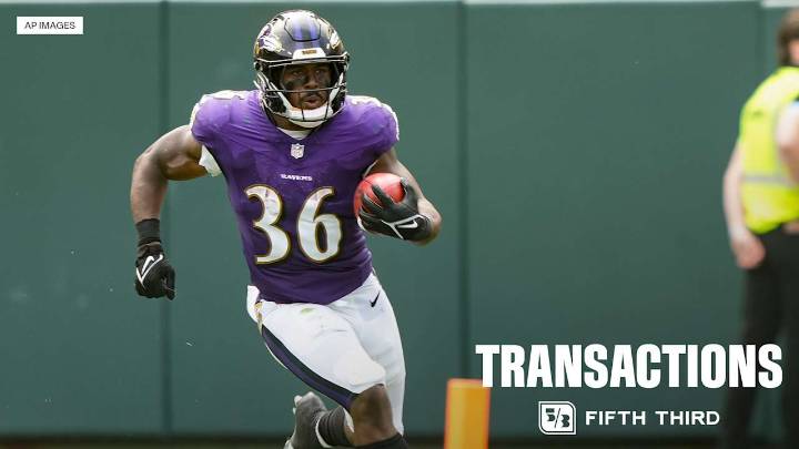 Bucs Add WR Jaden Smith, RB Owen Wright