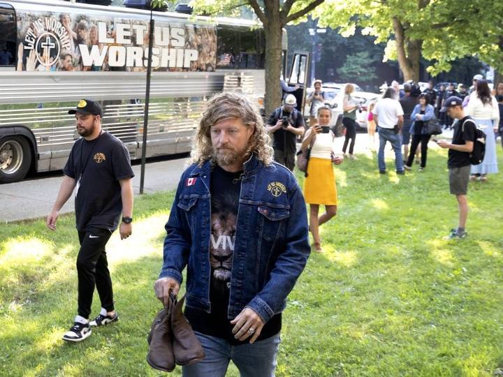 Abbotsford denies permit for MAGA singer Sean Feucht’s show, citing protests