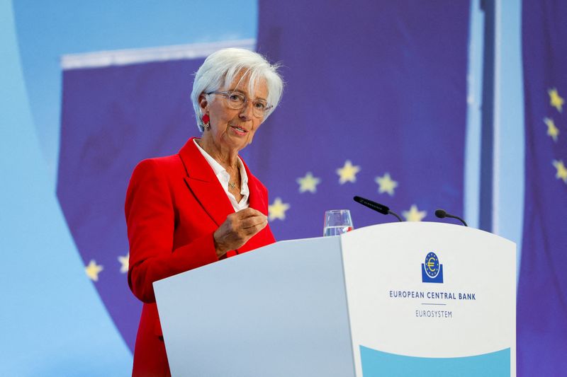 ECB to keep rates steady as trade conflict clouds economic outlook