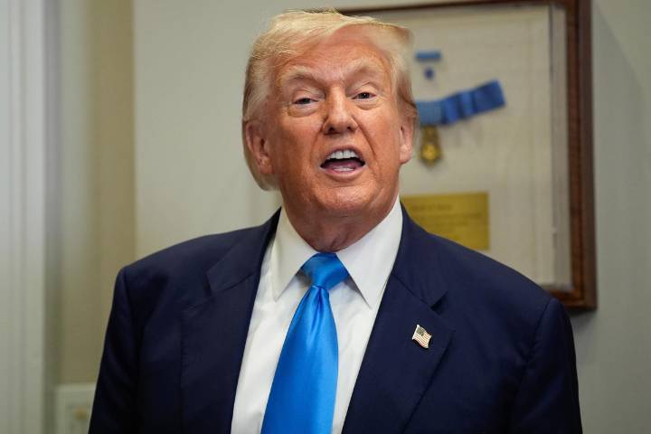 Donald Trump les exige a farmacéuticas reducir el precio de los medicamentos en 60 días