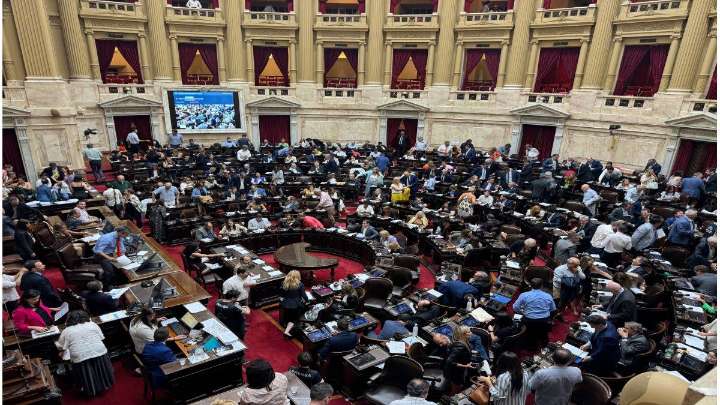 El Gobierno y la oposición miden fuerzas en el Congreso por el veto a la ley jubilatoria