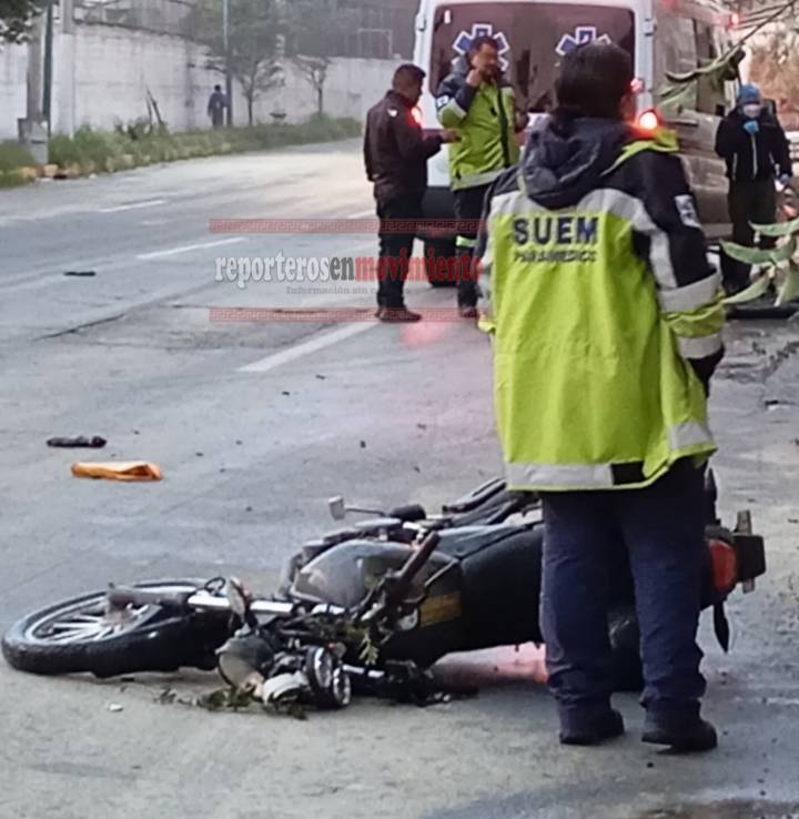 MOTOCICLISTA PERDIÓ LA VIDA PASANDO LA MAQUINITA, TOLUCA