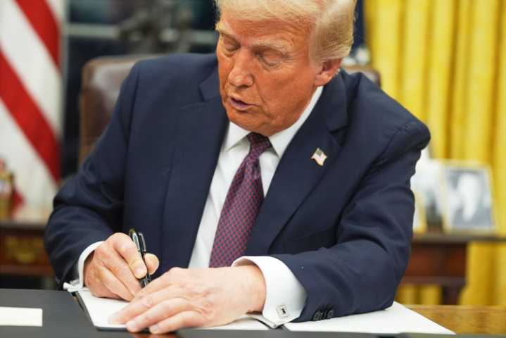 President Donald Trump will sign a new cryptocurrency bill into law on Friday