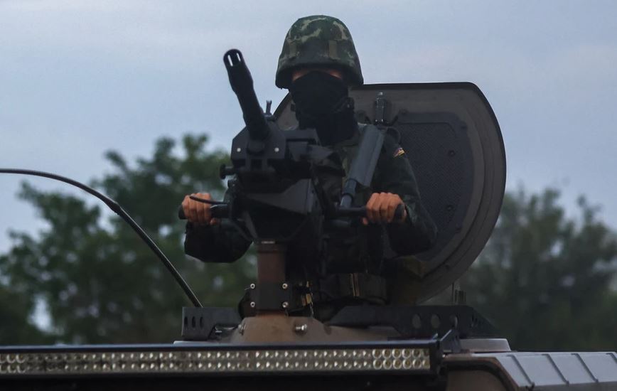 Imponen ley marcial en frontera con Camboya