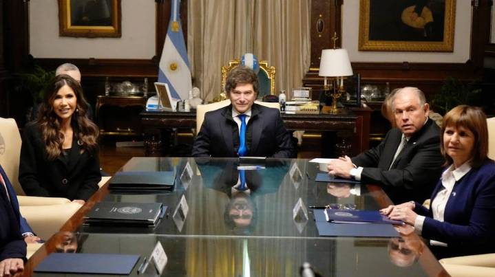 En la Casa Rosada esperan que Trump habilite a los argentinos a entrar sin visa a EE.UU. antes del Mundial de 2026