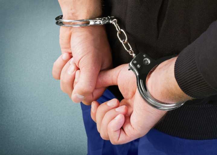 Adolescente Alligator Alcatraz: Menor es llevado a cárcel