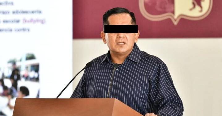 Detienen al general Víctor Chávez, excoordinador de la Guardia Nacional en Colima