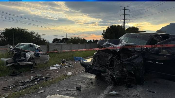Fatal choque en carretera Saltillo-Zacatecas deja 4 muertos y 5 heridos; camioneta transportaba a trabajadores