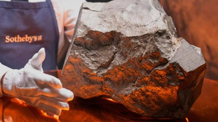The biggest piece of Mars on Earth is going up for auction