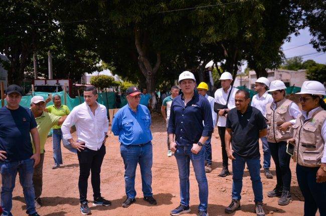 Comenzó arreglo de parques en Valledupar: alcalde Ernesto Orozco inspeccionó obras que incentivan la práctica del deporte y la recreación