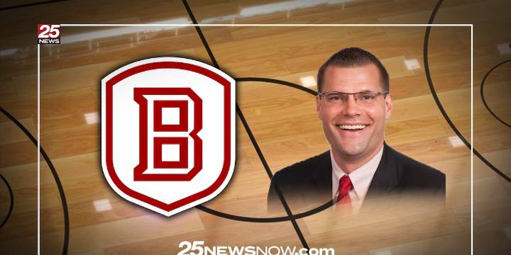 Long-time Bradley Men’s Basketball coach Brian Wardle has signed a contract extension to stay on the Hilltop