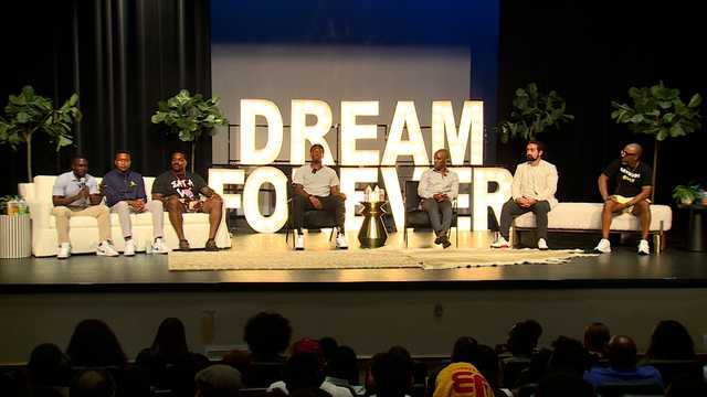 Jameis Winston returns to Hueytown during leadership summit