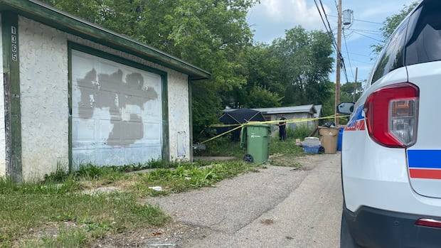 Plainclothes officer investigating homicide fatally shot man in Regina: police watchdog