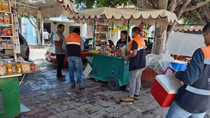 Despliega Coeprist brigadas de fomento sanitario tras lluvias en la capital