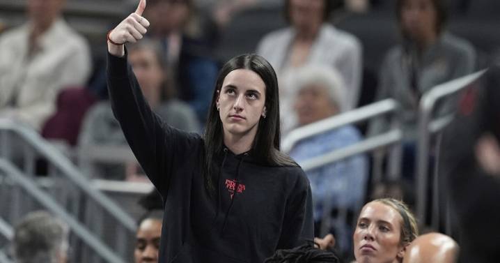 Caitlin Clark's WNBA rookie card fetches $660,000 at auction in a record