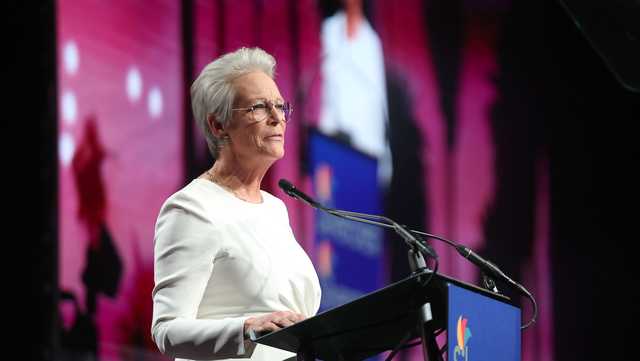 Jamie Lee Curtis takes a stand against cosmetic procedures: 'A never