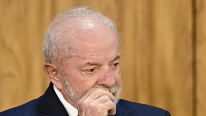 Citando persecución y ataques contra los derechos humanos, la Administración Trump subió los aranceles para Brasil al 50%