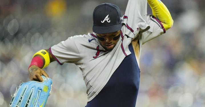 Acuña lands on IL, but dodges major injury bullet