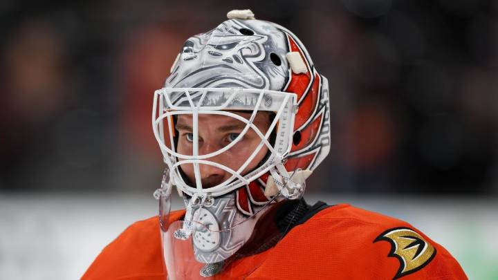 Ducks, goalie Lukas Dostal reach 5-year contract extension