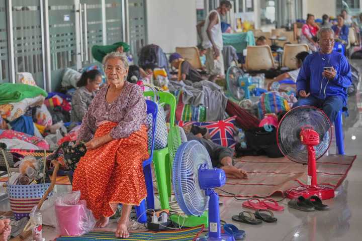 Thailand and Cambodia agree to "unconditional" ceasefire to end deadly border row, Malaysian PM says
