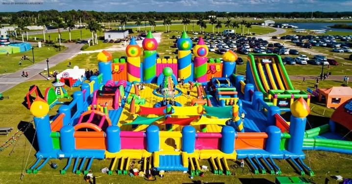 Big Bounce brings inflatable mayhem to False Creek | Georgia Straight Vancouver’s source for arts, culture, and events