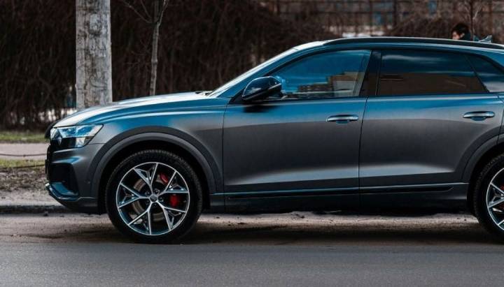 Este es el auto de lujo más buscado por los chilenos: valor supera los $80 millones