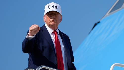 Trump dismisses question about alert systems after touring Texas flood devastation