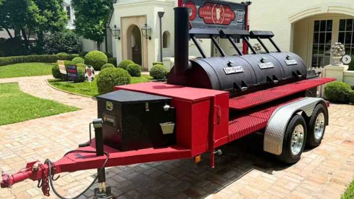 Dallas chef offers $13K reward for stolen smoke pit, trailer as police search
