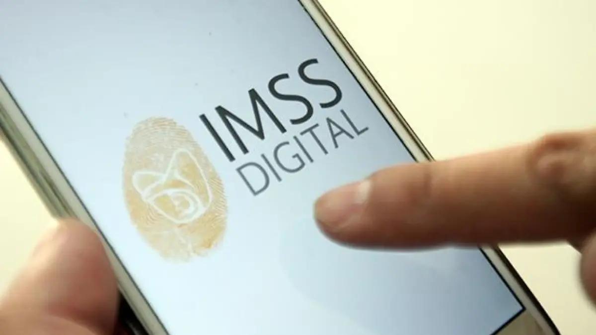 Sin filas: 5 trámites del IMSS que puedes hacer escaneando un QR