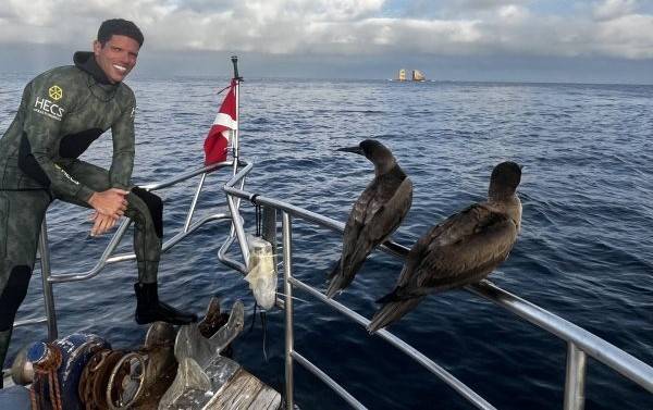 California ‘Shark Doc’ is a king of the seas in Netflix competition show