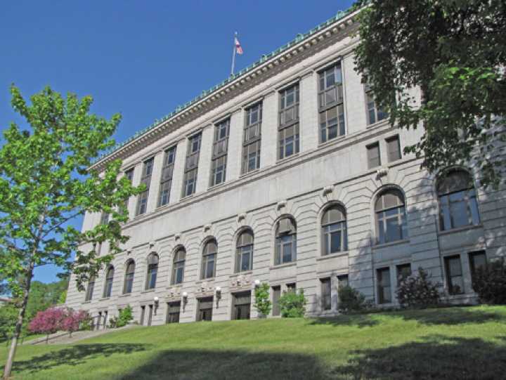 Three finalists remain in running to fill open Duluth Council seat until election