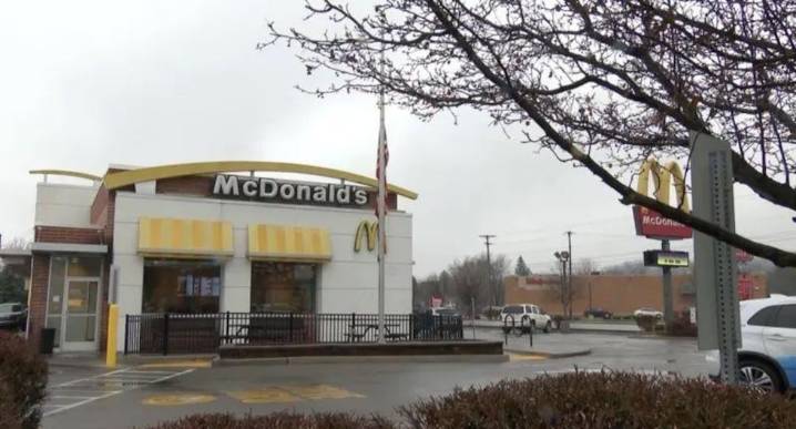 McDonald’s preocupado por descenso de “cruciales” clientes de bajos ingresos en EE.UU.