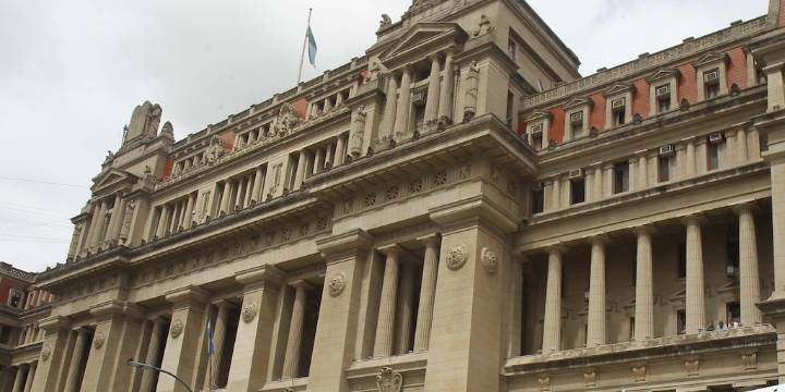 ¿Trader cripto o estafado? Sancionaron a un empleado del Poder Judicial vinculado a Generación Zoe