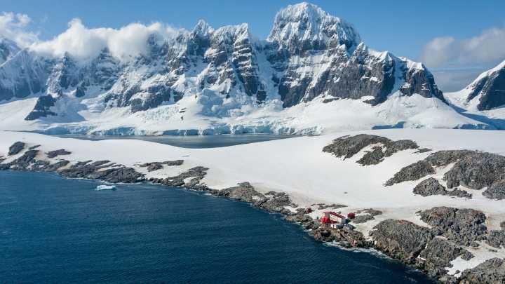 Turismo en la Antártida ya está generando contaminación en una cantidad diez veces mayor que hace 40 años, según estudio