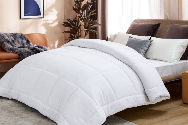 This Cooling Comforter Starts at $36 at Wayfair’s Sale