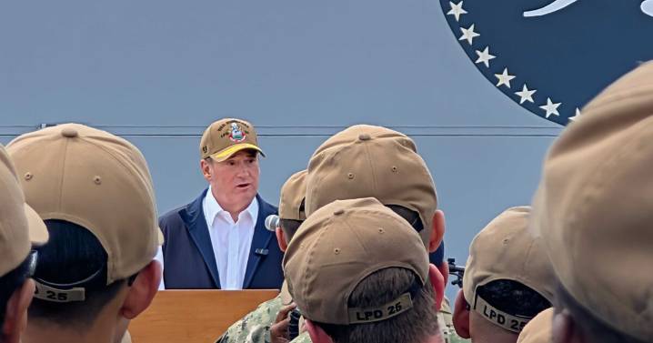 Navy secretary in San Diego to visit sailors, Marines