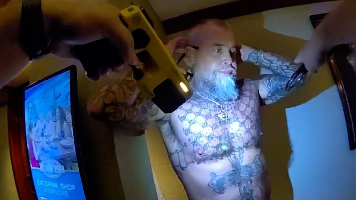 Powerball jackpot winner tackled, tased after kicking deputy