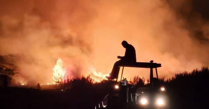 Imágenes aéreas | Las 10.000 ha calcinadas por los incendios en A Mezquita, arista de dron