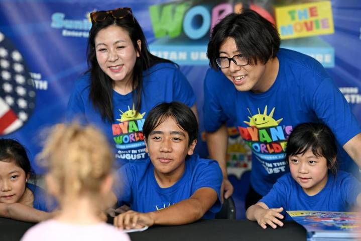 ‘Kidfluencers’: Their childhoods are on display for millions. States want to protect them