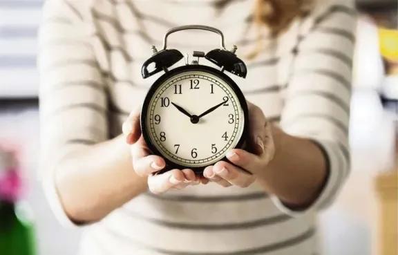El Congreso debate un proyecto para modificar el huso horario en Argentina