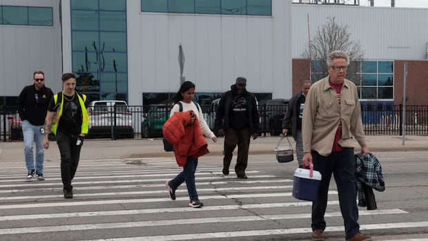 Whitmer told Trump in private that Michigan auto jobs depend on a tariff change of course