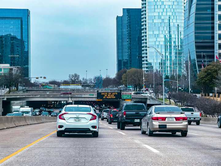 Abogados para multas de tránsito en Estados Unidos 2025: defiende tus derechos con asistencia legal