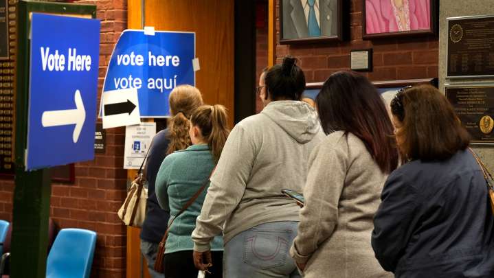 RI's Republican party makes gains in voter registrations