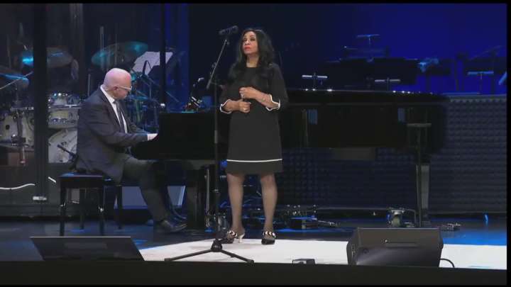 WATCH: World-famous opera singer Leona Mitchell performs at Gov. George Nigh service
