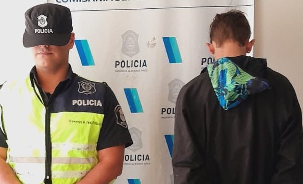 Quedó filmado: lo detuvieron por robar mercadería en dos comercios
