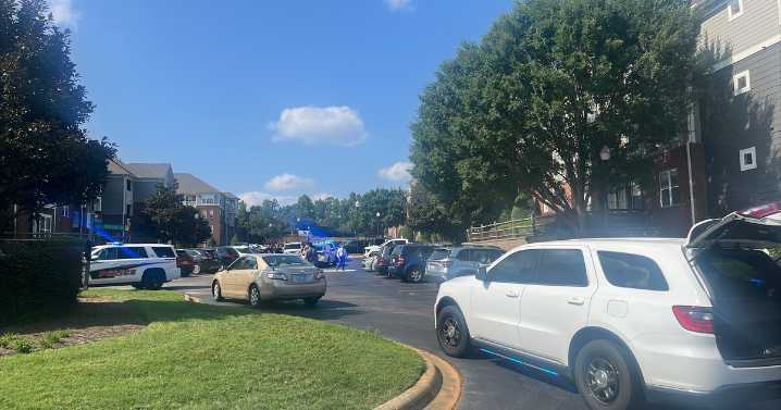 2 people dead in Cary apartment shooting, police say :: WRAL.com