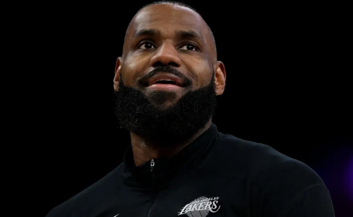 NBA Rumors: Lakers’ LeBron James could draw interest from three teams in next summer’s free agency
