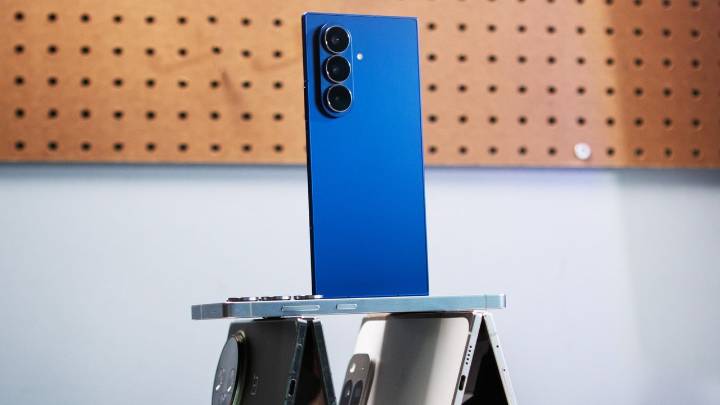 This Galaxy Z Fold 7 teardown might give you night terrors over its repairability